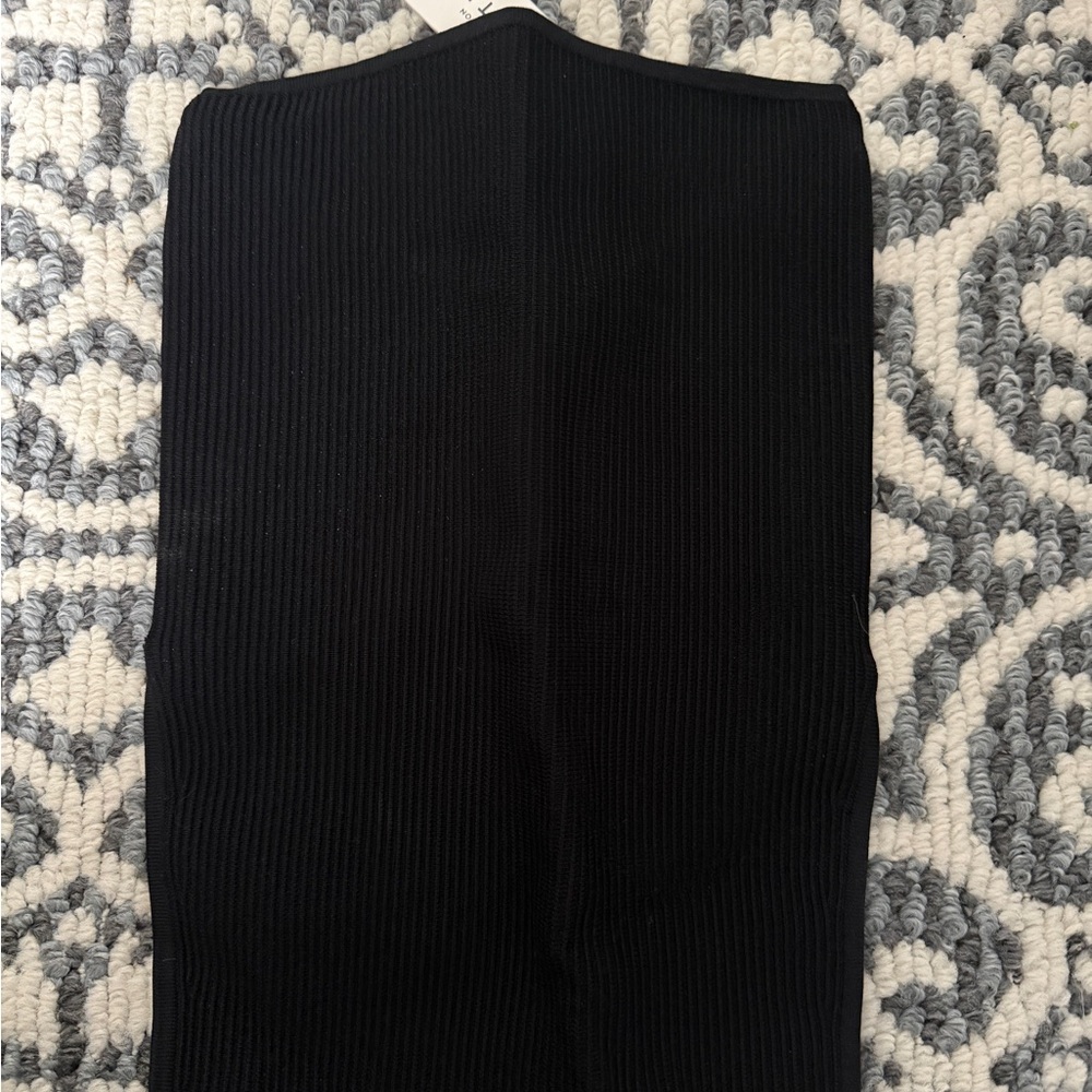 Babaton Black Sculpt Knit Top - Picture 1 of 2